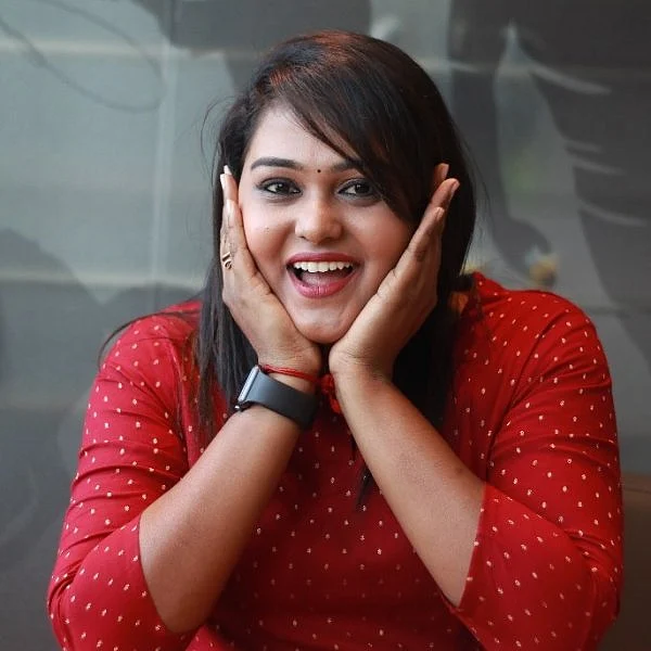 'ஆதித்யா டிவி' அகல்யாவின் FUNNY போட்டோஷூட் ஆல்பம்..
