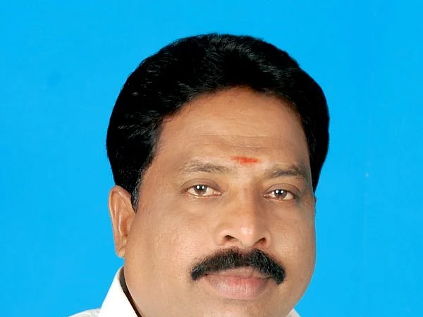 `அ.ம.மு.க-வில் உறுப்பினராக இல்லை; சபாநாயகர் நோட்டீஸுக்குப் பதில் அளிப்பேன்!'- அ.தி.மு.க எம்.எல்.ஏ கலைச்செல்வன்
