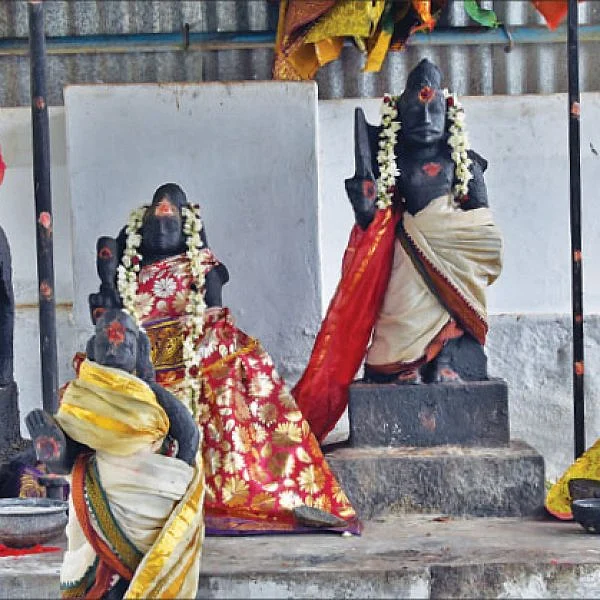 தெய்வ மனுஷிகள் - வெள்ளச்சி
