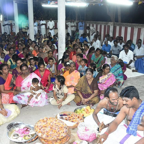 வணிகர்கள் கலந்துகொண்ட வணிக உற்சவப் பெருவிழா - அய்யன்பேட்டையில் கோலாகலம்!