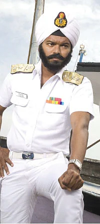 கொண்டையை மறைக்கலையே!