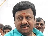 "ஹீரோ இமேஜைக் கலைக்க விருப்பமில்லை!" - வாய்ப்புகளை மறுக்கும் ராமராஜன்
