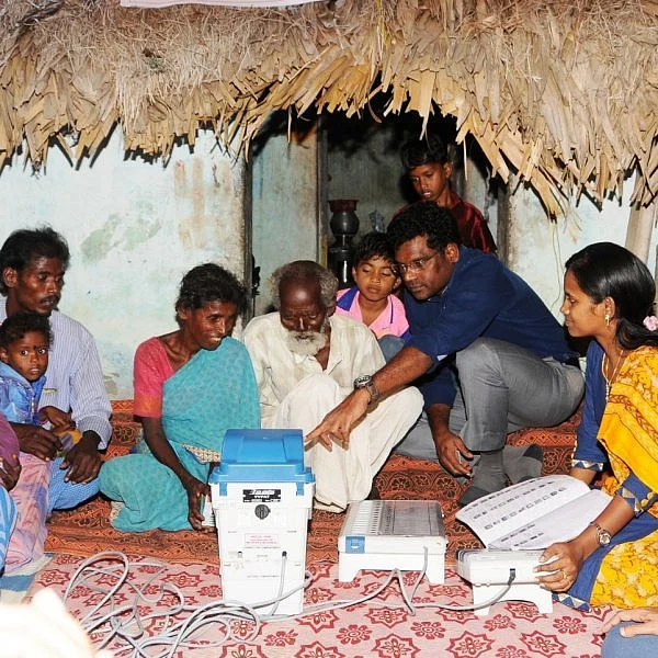 ``முதல்முறையாக ஓட்டு போடப் போகிறேன்!” -கொத்தடிமையாக இருந்து மீட்கப்பட்ட 85 வயது முதியவரின் மகிழ்ச்சி