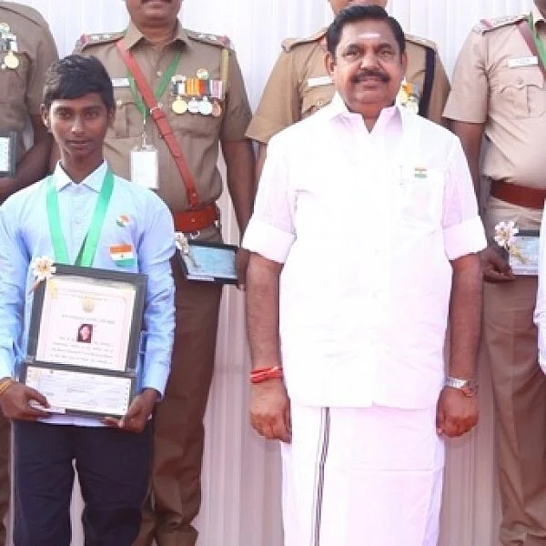 வீர தீர செயல், கமிஷனர் கொடுத்த வேலை, உதறிய சூர்யா... இப்போது வீர தீர செயல் விருது!