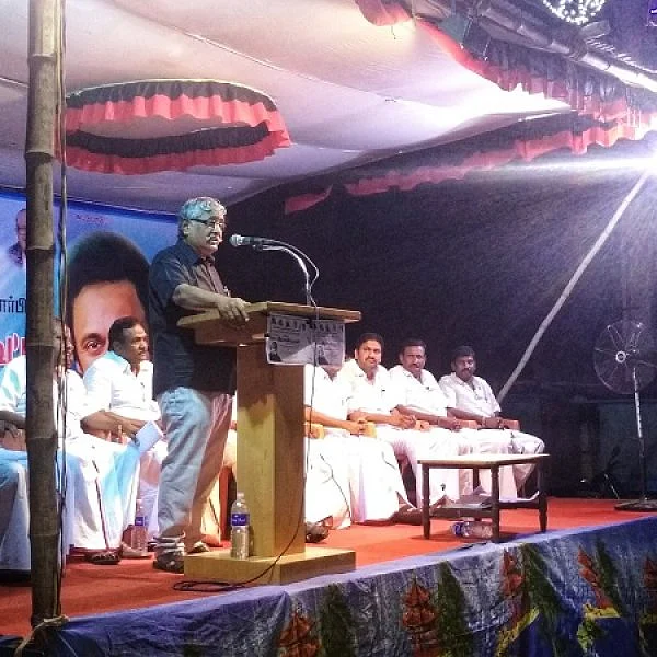 'ஒரு சதவீதமாவது நல்லது செய்துவிட்டு வாருங்கள்' - கலகலத்த சுப.வீரபாண்டியன்!