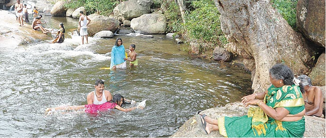 “கணவருக்கே நீச்சல் கத்துக்கொடுத்தவ நான்!”