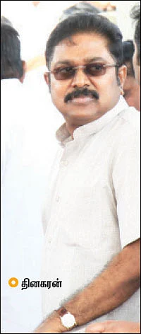 தமிழ்நாடு அரசு... நிஜமாய் ஆள்வது யார்?
