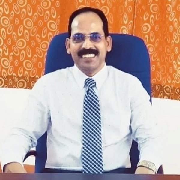 `இவரை நம்பி அனுப்ப மாட்டோம்!’ - கொந்தளித்த பெற்றோர்கள்; கேந்திரிய பள்ளி முதல்வர் டிஸ்மிஸ்