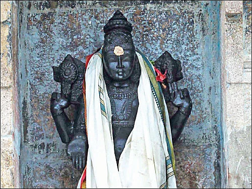 பன்னிரு ராசிகளும் பரிவார தெய்வங்களும்!