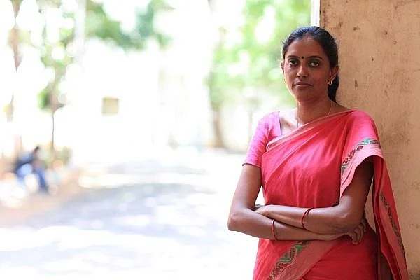 வதந்திகளைப் பரப்ப பா.ஜ.க-வில் தனி டீம்..! கொதிக்கும் ஜோதிமணி