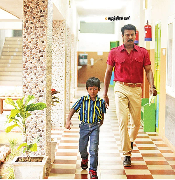 “12 மொழிகள்லயும் படம் இயக்கணும்!”