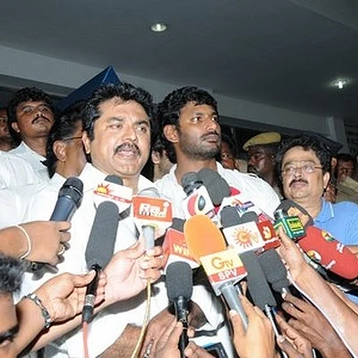 சூடுபிடிக்கிறது நடிகர் சங்கத் தேர்தல்: நீதிமன்றத்தை நாடிய நடிகர் விஷால்!
