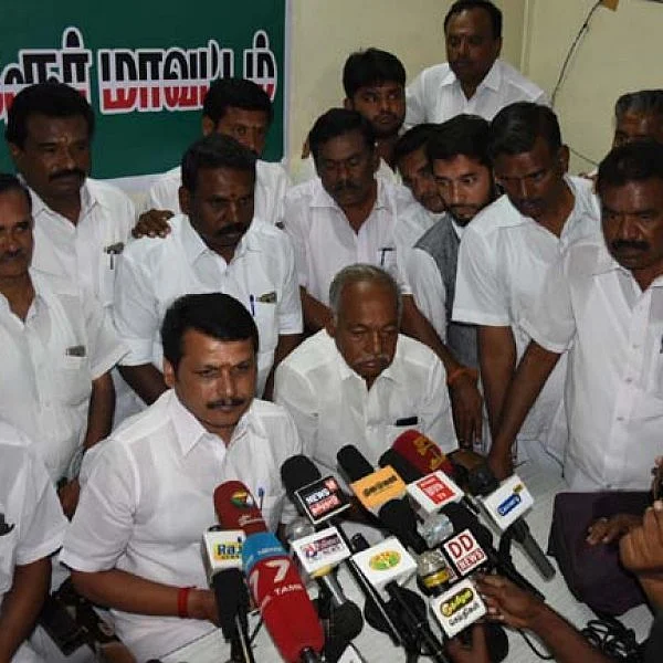 'அன்று மாறி மாறி மோடியைச் சந்தித்தனர்; இன்று மறுக்கிறார்கள்'-ஓ.பி.எஸ்-ஈ.பி.எஸ்ஸை சாடும் செந்தில்பாலாஜி