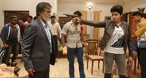 பாட்ஷாவா... லிங்காவா? கபாலி படம் எப்படி?
