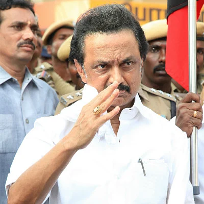 'அ.தி.மு.க.,வுக்குள் போட்டா போட்டி நடக்கிறது' - ஸ்டாலின் தடாலடி!