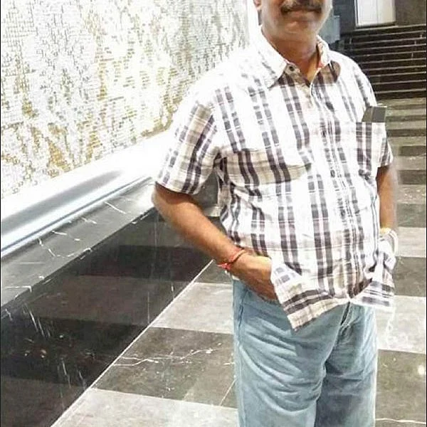 “பொன்.மாணிக்கவேலுக்கு கொம்பு சீவிவிடும் அதிகாரிகள்!” - கொந்தளிக்கும் ‘கோயில்’ தனபால்