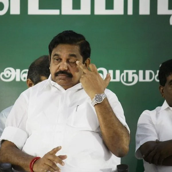 முதல்வர் பழனிசாமிக்கு கண்ணில் அறுவைசிகிச்சை!