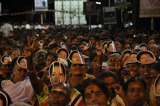 கருணாநிதி சந்தோஷப்படுவதற்கு இவர்தான் காரணம்- ரகசியம் உடைத்த விந்தியா!