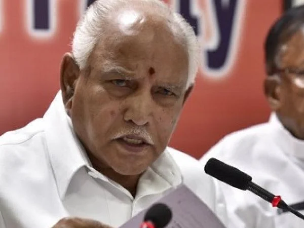 `கட்டுமான நிறுவனங்களின் வேண்டுகோள்; சிறப்பு ரயிலை ரத்து செய்த கர்நாடகா!’ - சர்ச்சையில் எடியூரப்பா