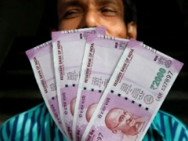 `ரூ. 2,000 நோட்டுகள் அச்சடிப்பு நிறுத்தம்..!’ - பதுக்கலைத் தடுக்கும் முயற்சியா?