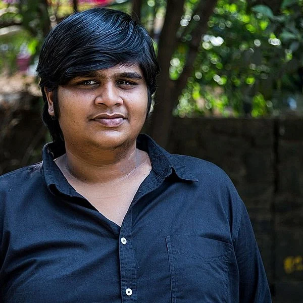 'மெர்க்குரி' படம் ரிலிஸாகாததற்கு வருந்துகிறேன் - கார்த்திக் சுப்புராஜ்