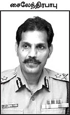 சென்னையை மிரட்டும் போ(லி)லீஸ் டி-ஷர்ட்!