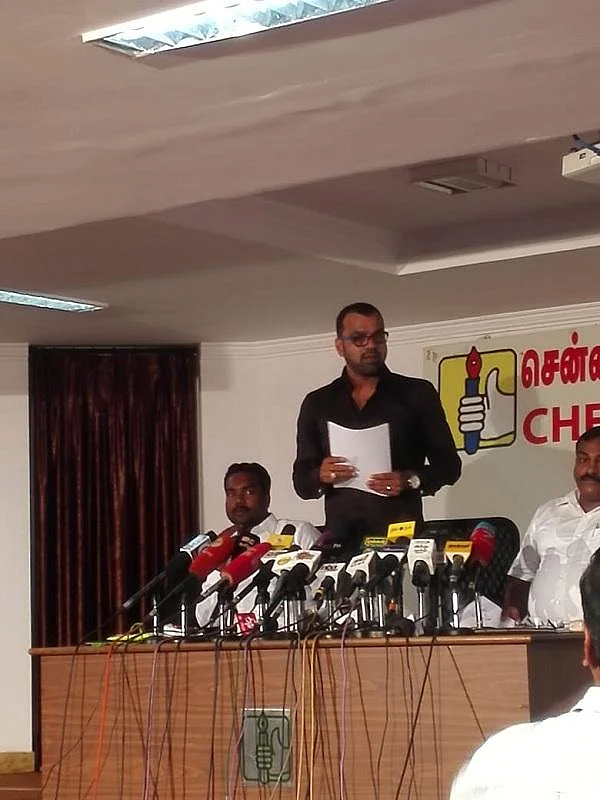 `என் மனைவியை மூளைச்சலவை செய்துள்ளனர்!'- நடிகர் பாலாஜி குற்றச்சாட்டு