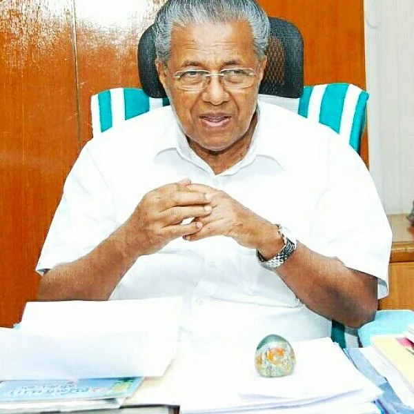 கேரள முதல்வர் பினராயி விஜயன்