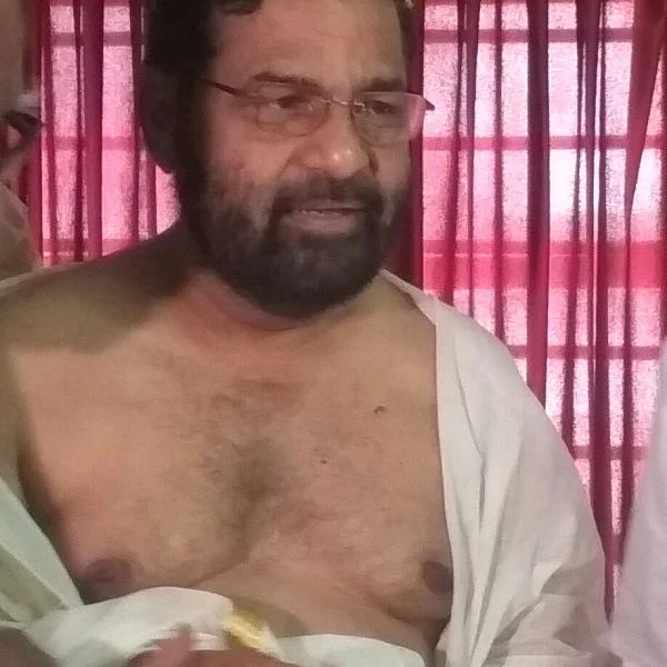 `உங்க அரசியலை வெளியே வெச்சிக்கோங்க!' - ஆர் .எஸ்.எஸ்ஸுக்கு எதிராக தேவசம் போர்டு அமைச்சர் ஆவேசம்