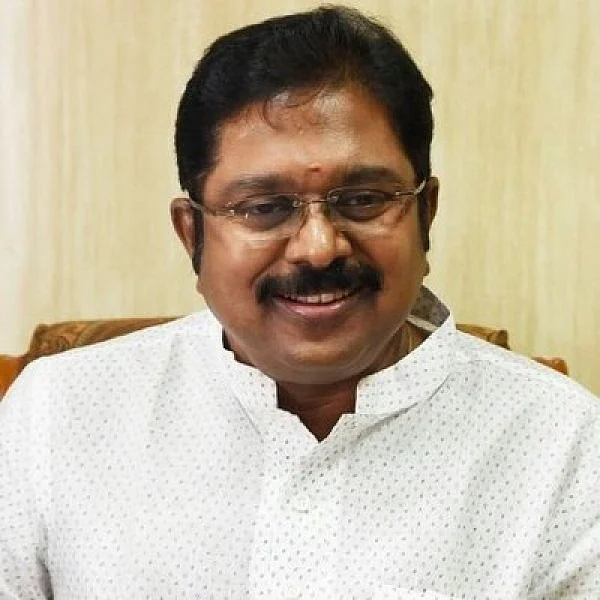 `இப்படியொரு கூட்டம் எப்படிச் சாத்தியமானது?' - அ.தி.மு.க-வுக்கு அதிர்ச்சி கொடுத்த அ.ம.மு.க