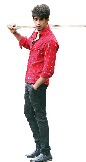 “மகன் மிரட்டிட்டான்!”