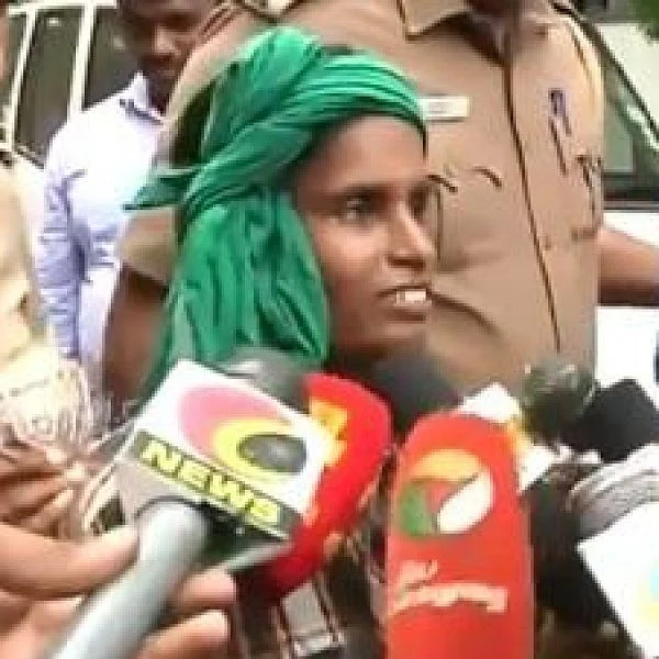 ``எங்க பொண்ணு எங்கய்யா இருக்கா?” - அமைச்சர் வீட்டில் நண்டுவிட்ட பெண்ணின் குடும்பம்