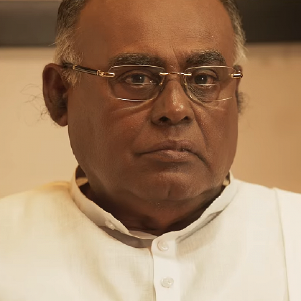 `விஜய்யின் அரசியல் ஆசை அவரது பேச்சிலேயே தெரிகிறது' - பழ.கருப்பையா பகிரும் சீக்ரெட்ஸ்!