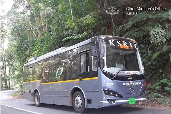 கேரளாவில் வெற்றிக் கொடிகட்டும் இ-பஸ் சேவை! -முதல்வர் பினராயி பெருமிதம்