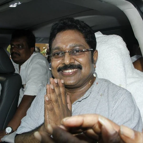'எங்கே செல்கிறார் தினகரன்?' - 'ஆகஸ்ட் 5' அதிர்ச்சி