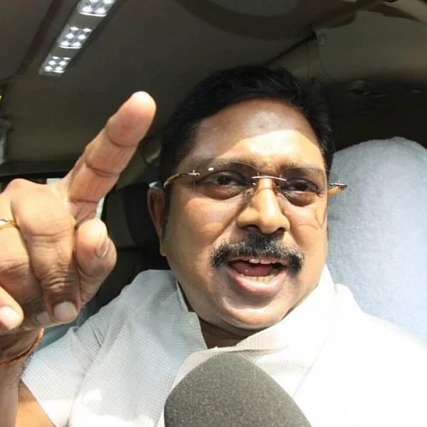 "ஜெயலலிதாவிடம் அரசியல் கற்றவன் நான்"- எம்.ஜி. ஆர் நூற்றாண்டு விழாவில் தினகரன் பேச்சு
