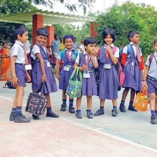 `அரசுப் பள்ளிகளில் எல்.கே.ஜி தொடங்கட்டும்... ஆனால்..!’ - கல்வியாளரின் வேண்டுகோள்