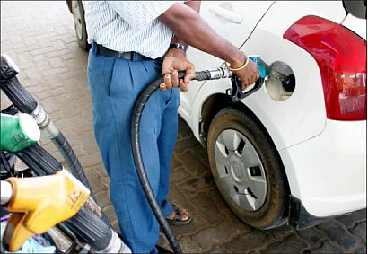 கார் பராமரிப்பு & மைலேஜ் டிப்ஸ்