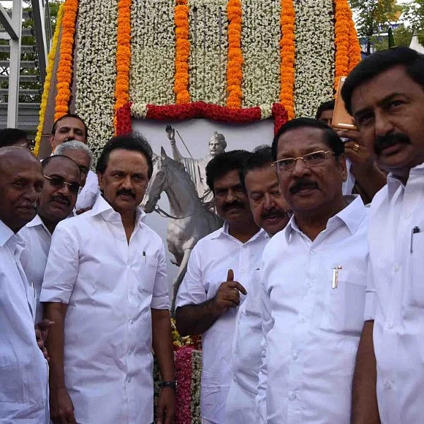 ஆளுநர் விசாரிக்க உத்தரவிட்டது ஏன்? - நிர்மலா தேவி விவகாரத்தில் ஸ்டாலின் சந்தேகம்