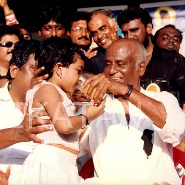 ``இப்படி பேசுவதை நிறுத்திக்கொள்ள வேண்டும்".. அன்று ரஜினிக்கு எதிராக சீறிய விஜயகாந்த்! #Flashback