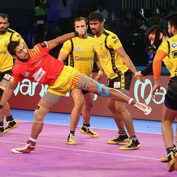 தெலுங்கு டைட்டன்ஸ் அணியை அசால்ட்டாக டீல் செய்த குஜராத் #proKabaddi