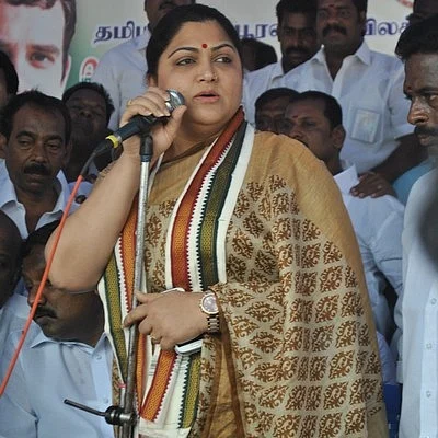 கலாமுக்கு ஒத்துழைக்காத உடல் நிலை மோடிக்கு ஒத்துழைத்ததா? -ஜெ.வுக்கு குஷ்பு ஆவேச கேள்வி!