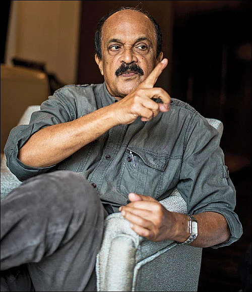 “இந்திய இலக்கியம் என்று ஒன்று இல்லை!” - பால் சக்காரியா