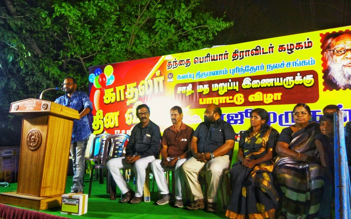 "இந்த சிஸ்டத்தை உடைக்கக் கூடிய பேராயுதம், காதல்!" - ராஜூமுருகன்