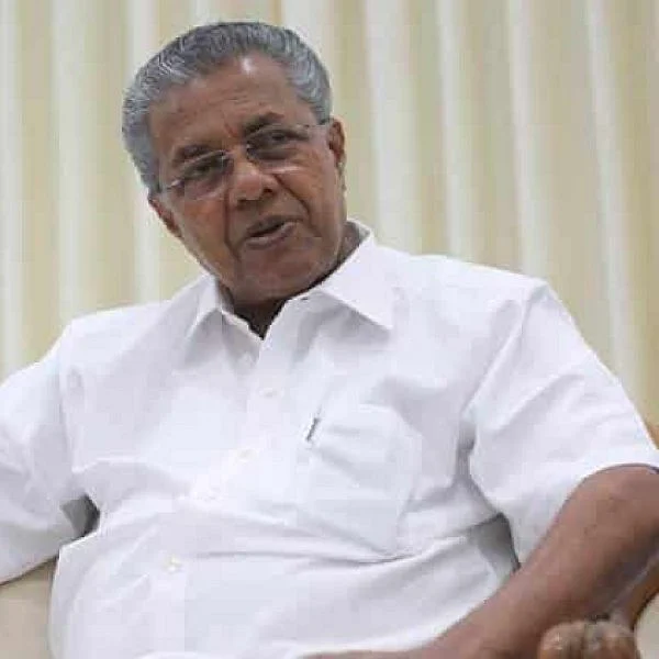 `எழுதுவதை நிறுத்திவிடாதீர்கள்!' - எழுத்தாளர் ஹரீஷுக்கு பினராயி விஜயன் ஆதரவு