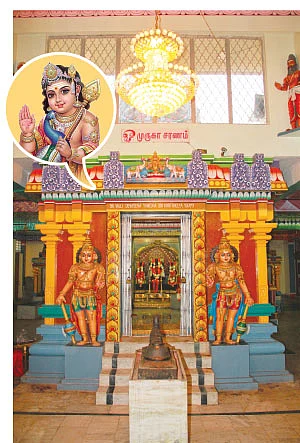 அழகு முருகன்... நர்மதை லிங்கம் !