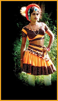 நீதாண்டா உண்மையான கலைஞன் !