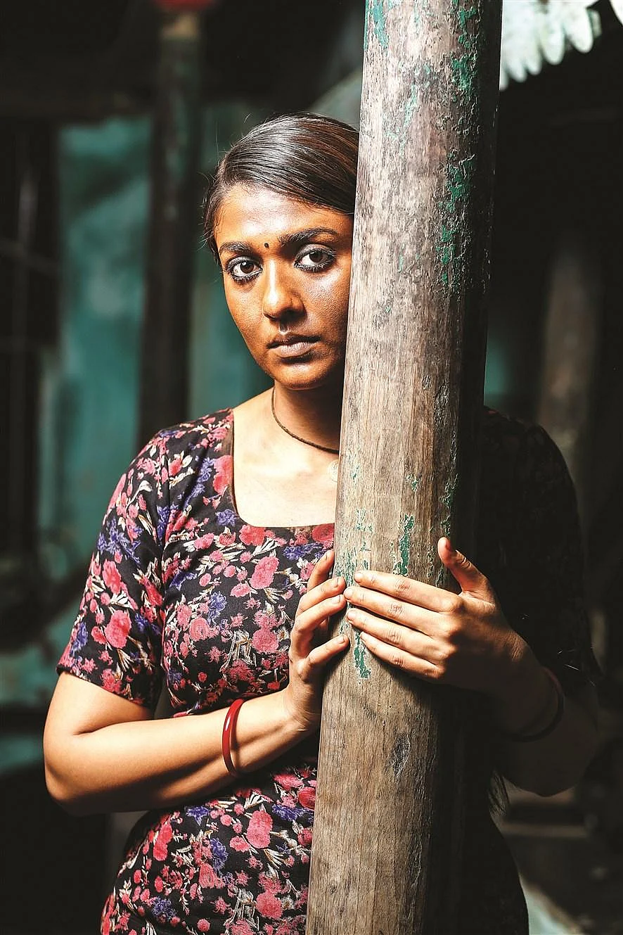 ``பெண்களை மையப்படுத்திய படங்கள் பேய்ப்படங்களாக இருப்பதற்கு இதுதான் காரணம்..!’’ - `ஐரா’ இயக்குநர் சர்ஜூன்