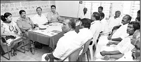 சாலை மறியலுக்குத் தூக்கு தண்டனையா?