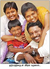 'அவர் சேமிப்பது பணமல்ல... எங்களுக்கான சந்தோஷம் !'